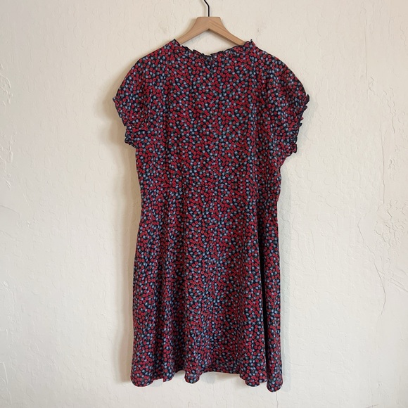 ModCloth Strawberry Floral Print Short Sleeve Sweetheart Neckline Mini Dress 1X - Picture 6 of 9